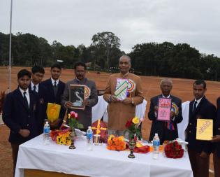 view gallery schl_day_17.jpg
