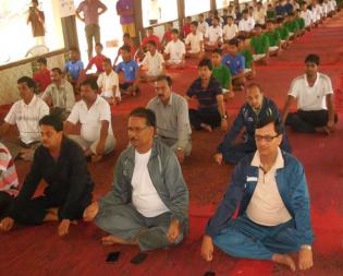 view gallery yoga_day_16.jpg